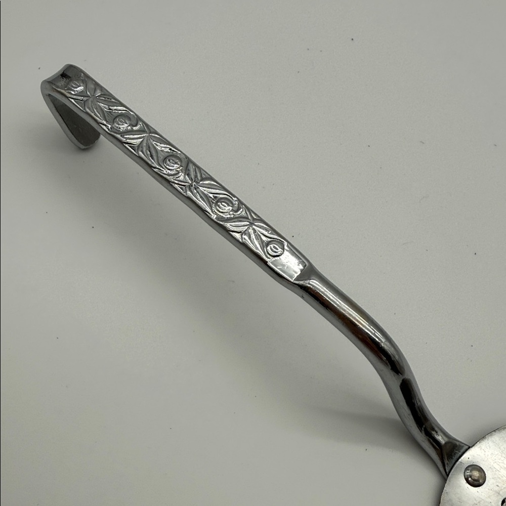 Irvingware Cake Server - Picture 3 of 4